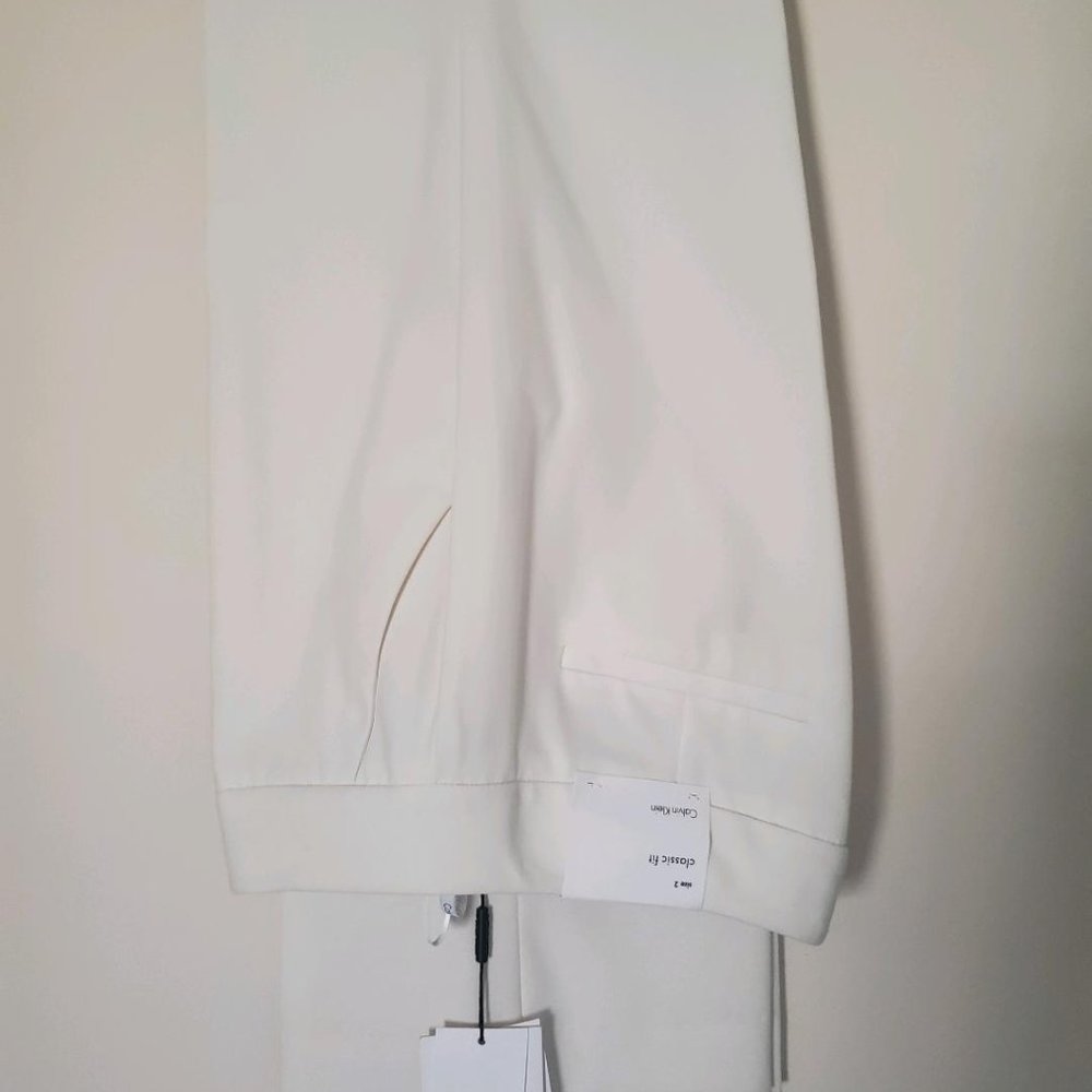 Calvin Klein Classic Fit Cream Dress Pants Size 2 With Tags